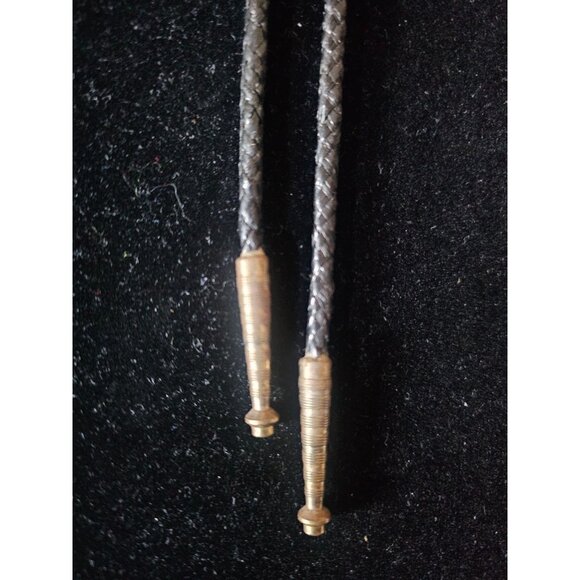 Vintage Bolo tie gold Jet flakes silver ends black leather braid - Picture 4 of 6